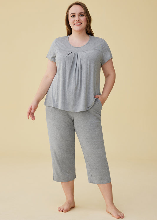 Women's Bamboo Pajamas Pleated Top and Capris Pjs Set