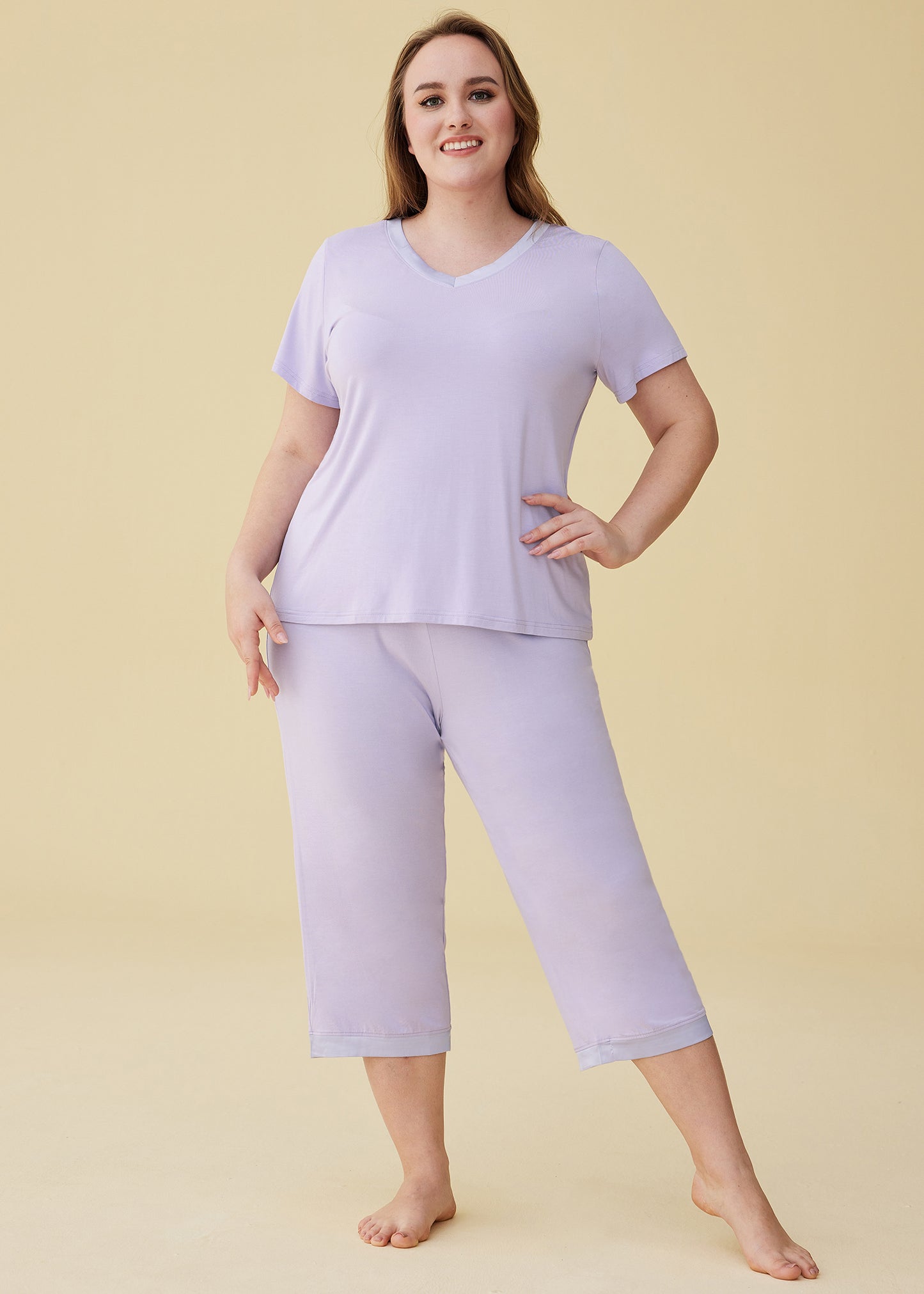 Women’s Bamboo Tops with Capri Pants Pajamas Set